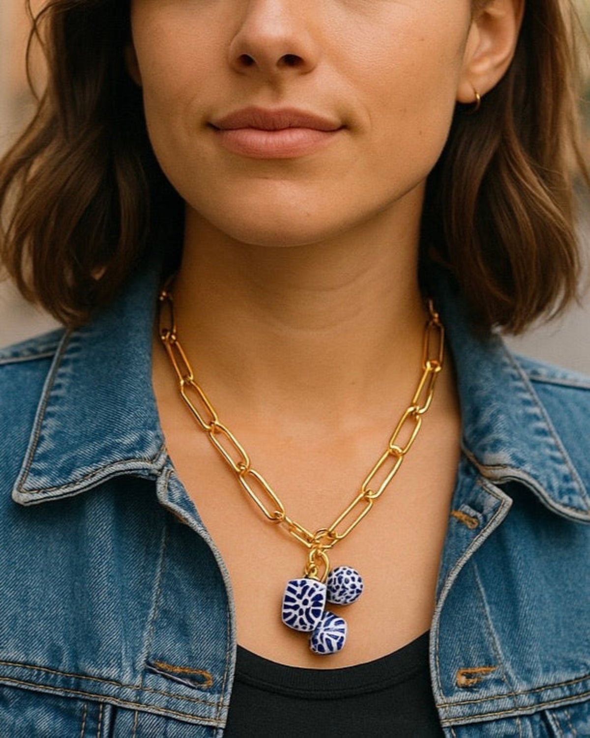 COLLAR CADENA Y 3 CUBOS TALAVERA