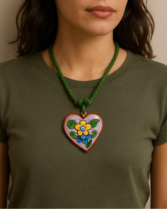 COLLAR CORAZON COLOR