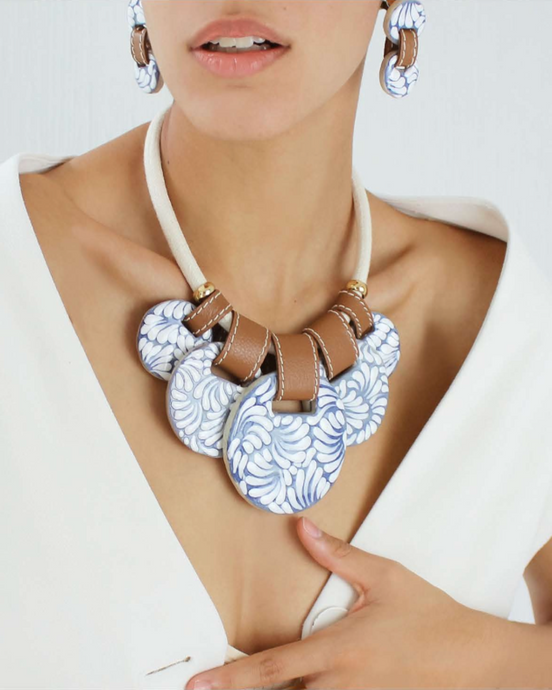 COLLAR CORDON BEIGE MEDIANO, PIEL Y 5 CIRCULOS TALAVERA