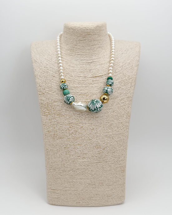 COLLAR PERLAS CORTO