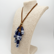 LONG NECKLACE CORD VERTICAL DROPS AND PEARL