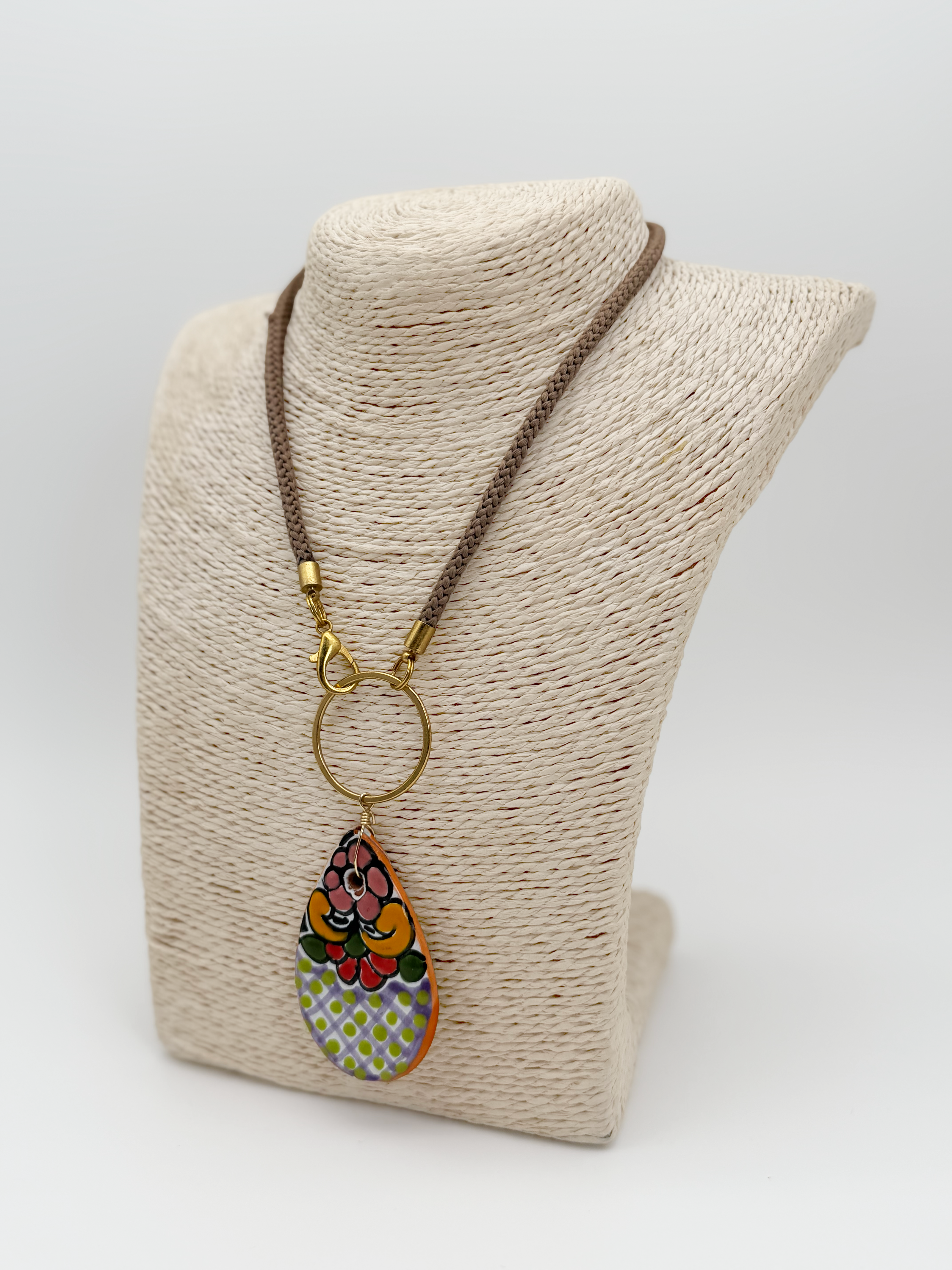 COLLAR SENCILLO GOTA COLOR