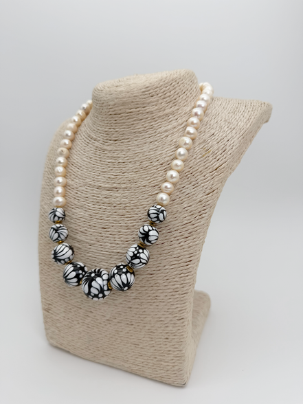 NINE-SPHERE TALAVERA PEARL NECKLACE