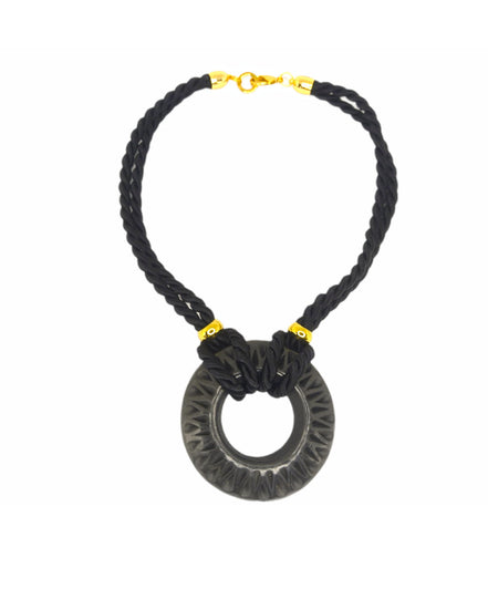 SHORT HOOP NECKLACE