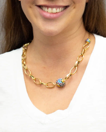 COLLAR ESFERA LATERAL COLOR