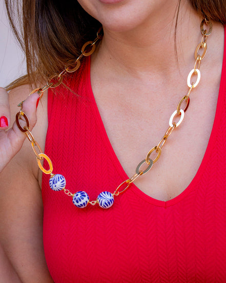 COLLAR LARGO ESFERAS LATERAL