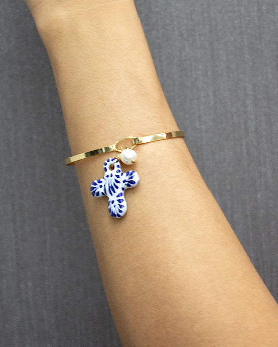 PULSERA ARO CRUZ PERLA