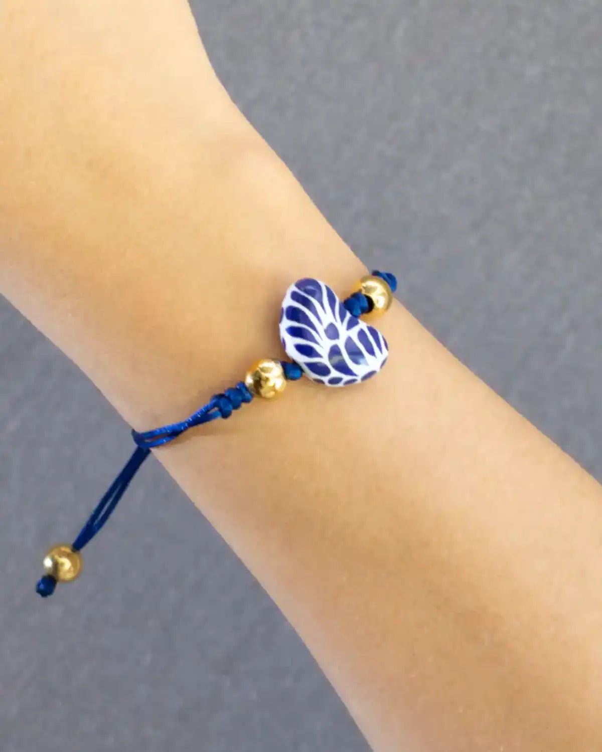 ADJUSTABLE HEART BRACELET