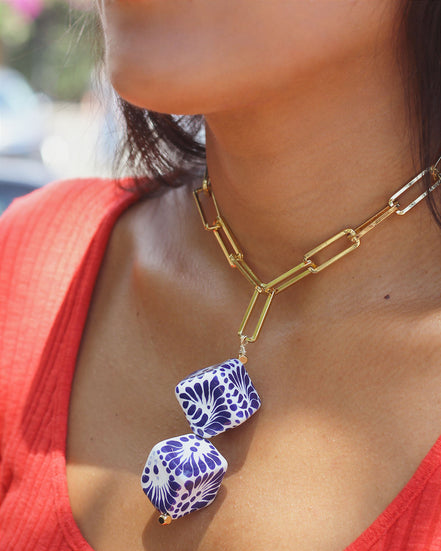 COLLAR CADENA CON 2 CUBOS GRANDES