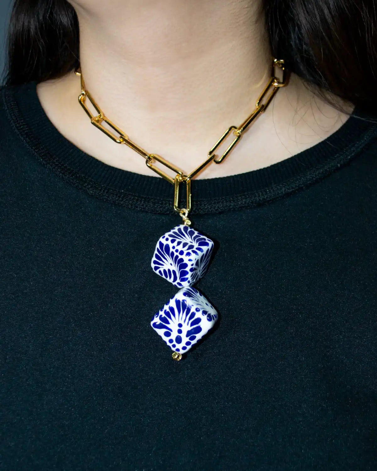 COLLAR CADENA CON 2 CUBOS GRANDES