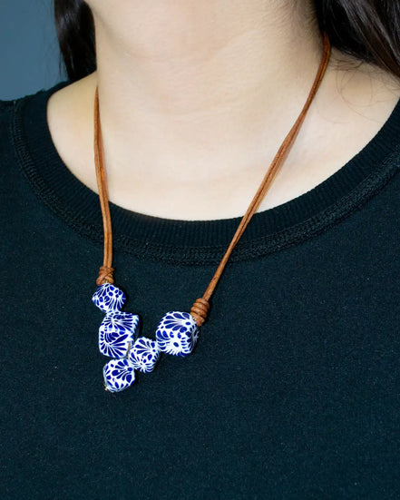 LEATHER NECKLACE WITH MEDIUM AND SMALL TALAVERA CUBES