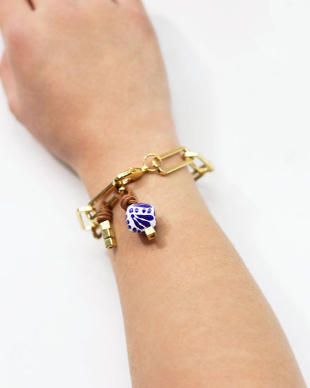 PULSERA CADENA,CUBO TALAVERA CHICO,CUBO PEQ.DORADO Y NUDOS PIEL