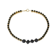 Collar corto agata dorada y 4 cubos barro negro