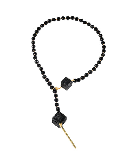 COLLAR LARGO ONIX Y CUBOS BARRO NEGRO