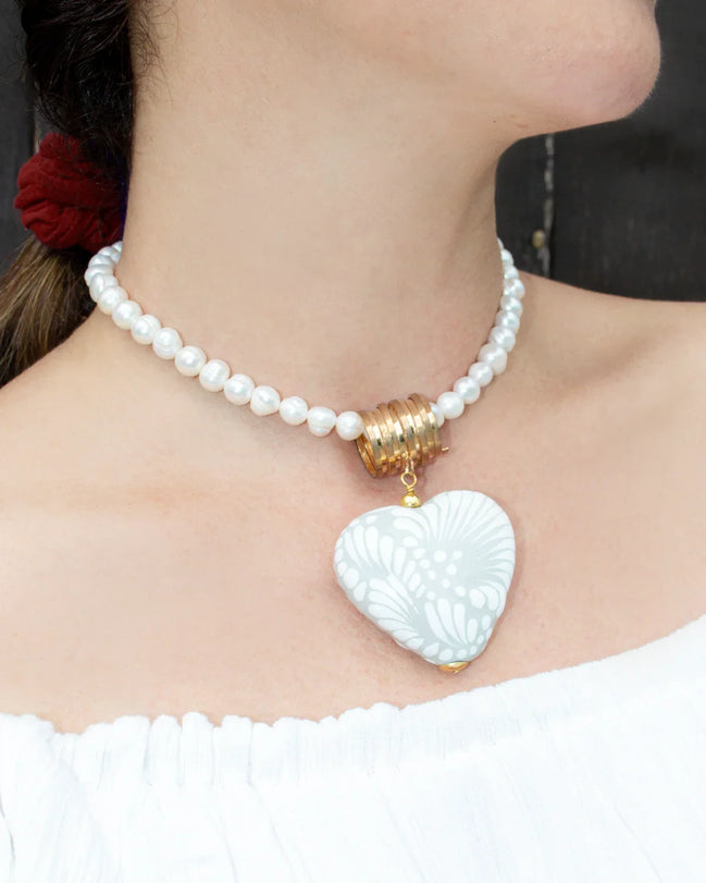 PEARL WITH PENDANT BAIL