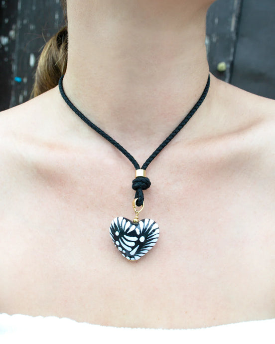 SIMPLE HEART NECKLACE