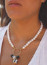 COLLAR DE PERLAS CON DIJE DE TALAVERA NEGRA