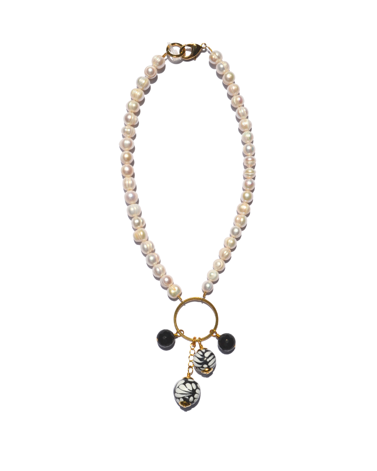 COLLAR DE PERLAS CON DIJE DE TALAVERA NEGRA