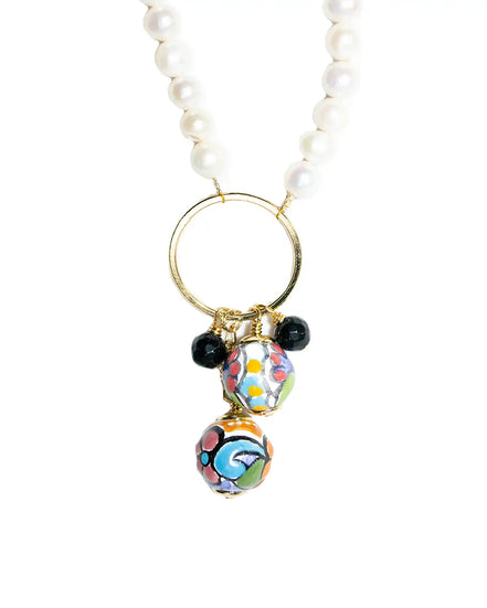 COLLAR DE PERLAS CON DIJE DE TALAVERA COLOR