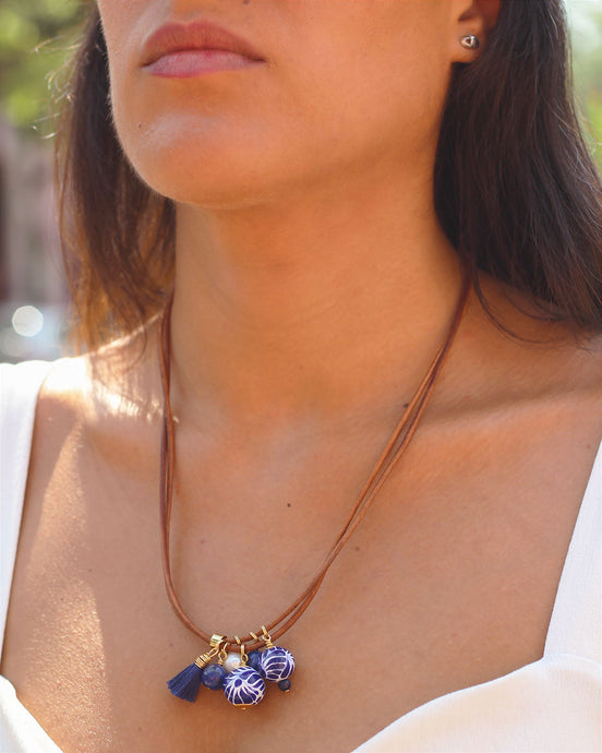 LEATHER NECKLACE