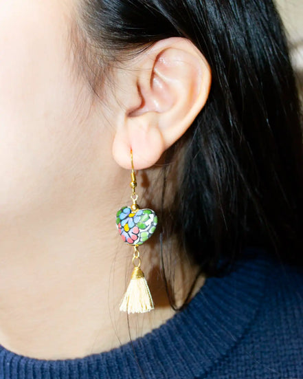 ARETE CORAZON MOTA COLOR