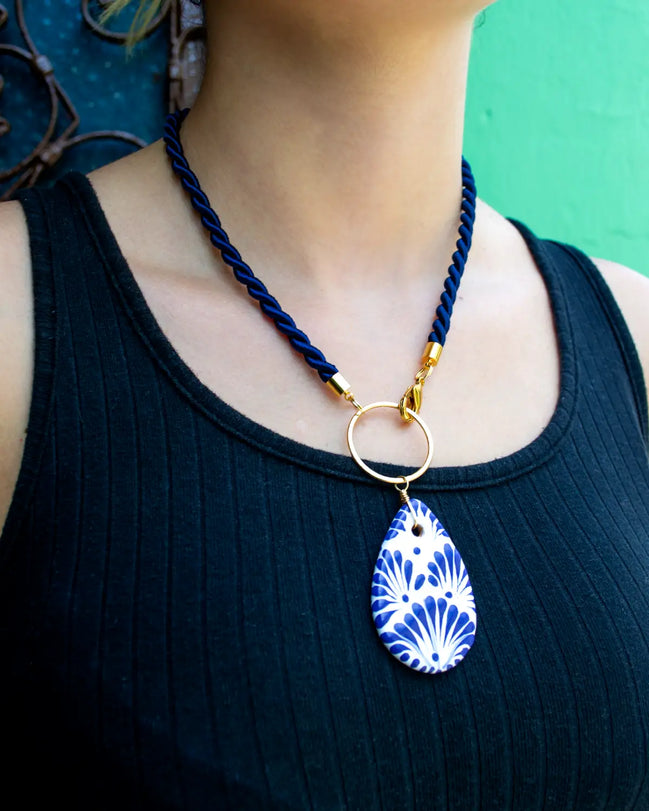 COLLAR SENCILLO GOTA