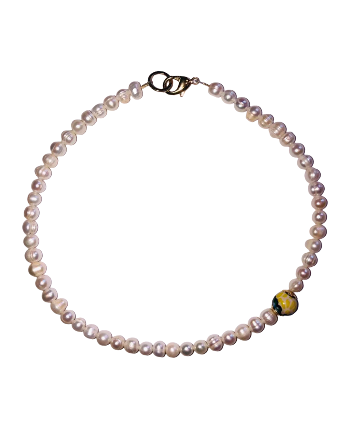 COLLAR PERLA ESFERA LATERAL COLOR