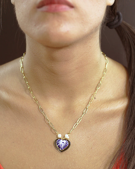 NECKLACE CHAIN AND CENTRAL HEART STUD EARRINGS