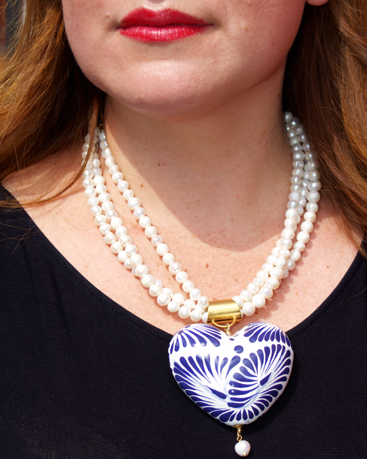 COLLAR 3 HILOS PERLAS CORAZON GRANDE