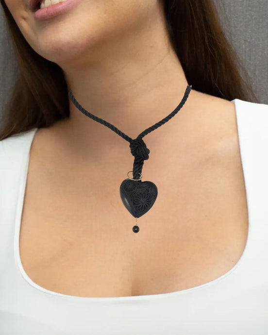 HEART NECKLACE