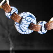 COLLAR CORDON BEIGE, NUDO PIEL Y CIRCULOS DE TALAVERA HORIZONTAL