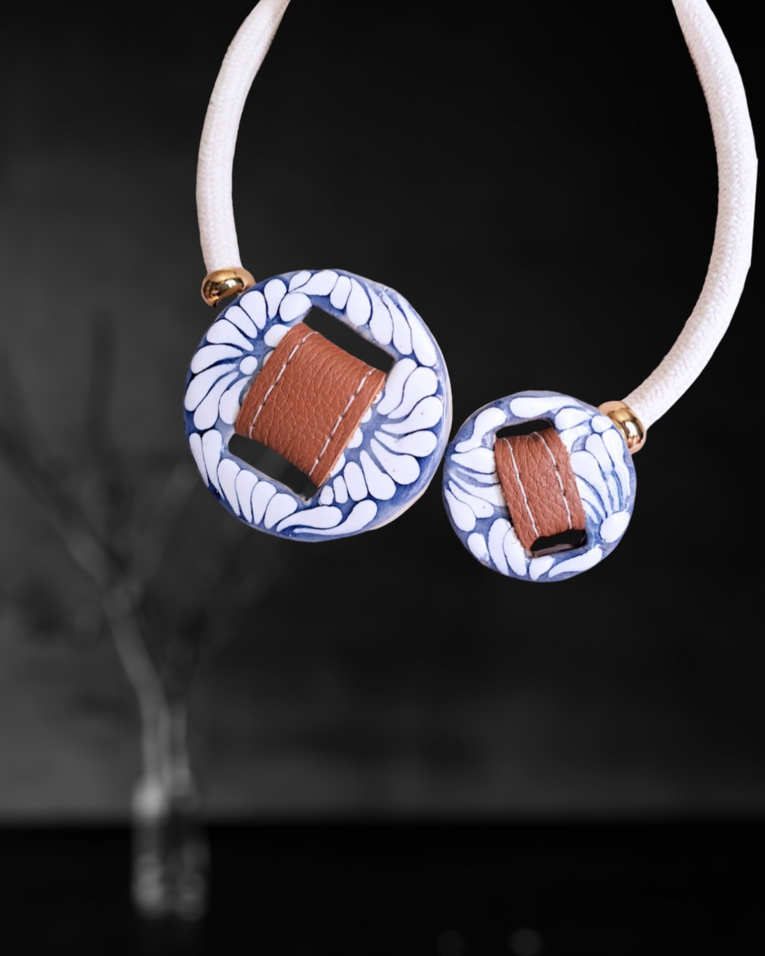 COLLAR CORDON PIEL GRUESO, PIEL Y 2 CIRCULOS TALAVERA