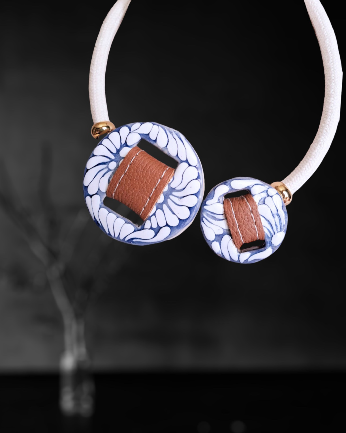 COLLAR CORDON PIEL GRUESO, PIEL Y 2 CIRCULOS TALAVERA
