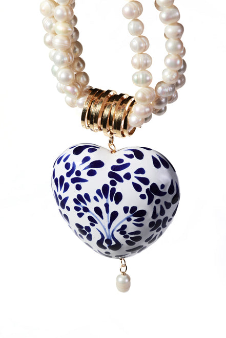COLLAR PERLA CORAZÓN GRANDE