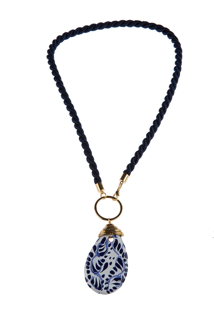 COLLAR SENCILLO GOTA