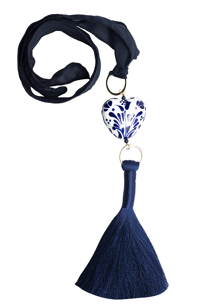 COLLAR SEDA CORAZÒN TALAVERA Y MOTA